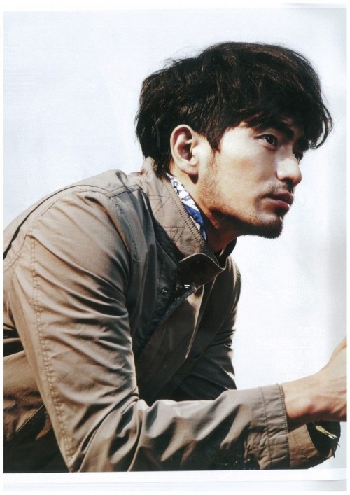 Lee Jin Wook magazine