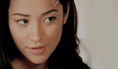 scodelarioss:  Pll Episodes: Season 1, Episode 7 » The Homecoming Hangover      