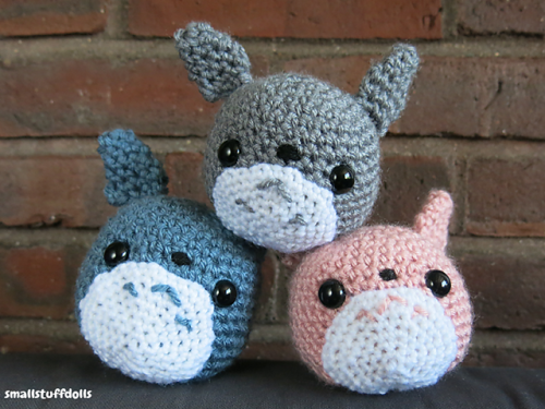 mostlyharmlessdesigns: Totoro Amigurumi by Theresa Machemer Buy the pattern here!