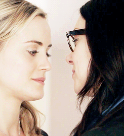 underthesunset91:  Alex + Smiling into kisses  (◡‿◡✿)  