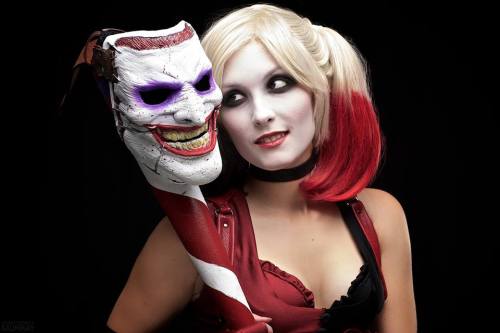 geek-wood:  Arkham City Harley Quinn cosplay by Itty Bitty Geek Photography: Adam Patrick Murray 