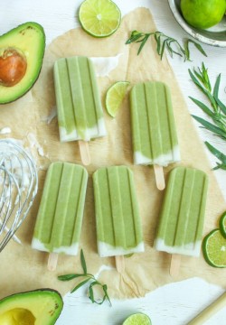 gastrogirl:  tropical avocado popsicles. 