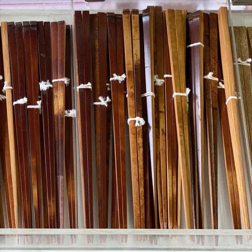 This 257-year-old shop had been specializing in handmade chopsticks since 1764 in Kyoto. Their popul
