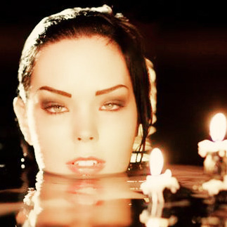 ninjasexpartying:  people whose faces i want to kiss: 34/∞ // suzy “mortem3r”