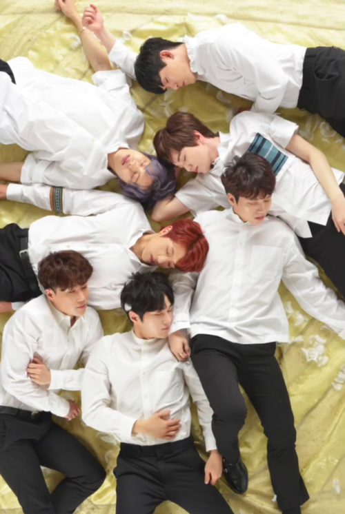 sunggyu428:  cr:   hanryupia‏  do not edit, crop, or remove watermark