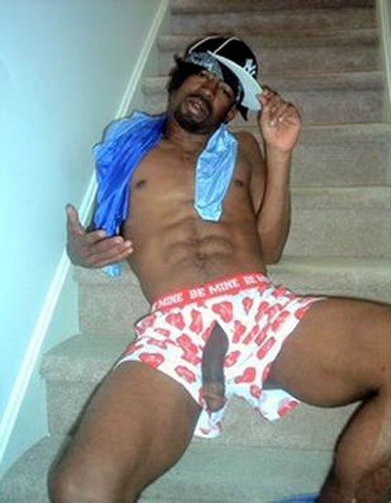 whtbttm4blktops:  hot 