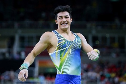 fuckyoustevepena:  He’s NAKED & In Motion Part 1! Arthur Nory Oyakawa Mariano is a 22-year-old Brazilian gymnast from São Paulo competing in the 2016 Rio Olympics.