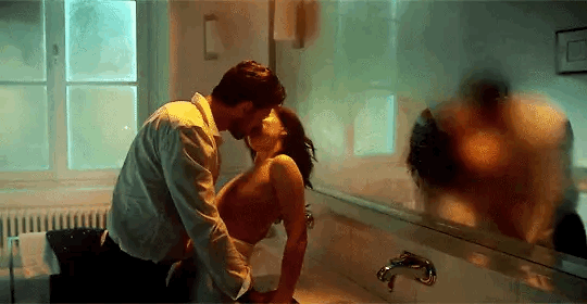 9d8578605c908b14e400a8352f69e7e45a25b32c.gifv