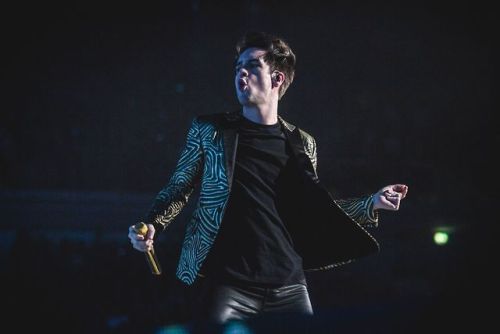 ilovecelebrities:Panic! At The Disco Perform in Duesseldorf