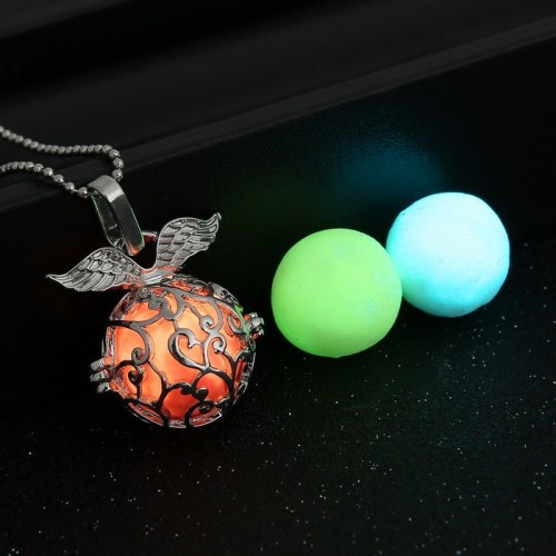 psych2go:  creepitreal666:  fairyoracle:  Glowing Luminous Beads Necklace:  001 // 002   003 // 004   005 // 006   Omg want  You guys can use the discount code “psych2go” to get 10% off your orders.  