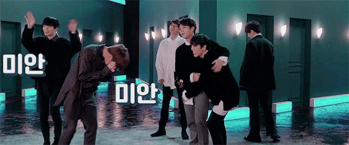 namsoogyu:  Sunggyu forgetting his steps and apologizes cutely.