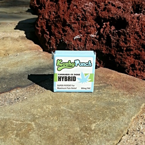 ocweedreview:  It feels like a kushypunch kind of afternoon.  #mmj #cannabis #marijuana #edibles 