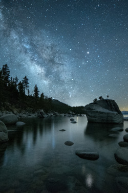 lsleofskye:  Lake Tahoe’s Bonsai Rock &