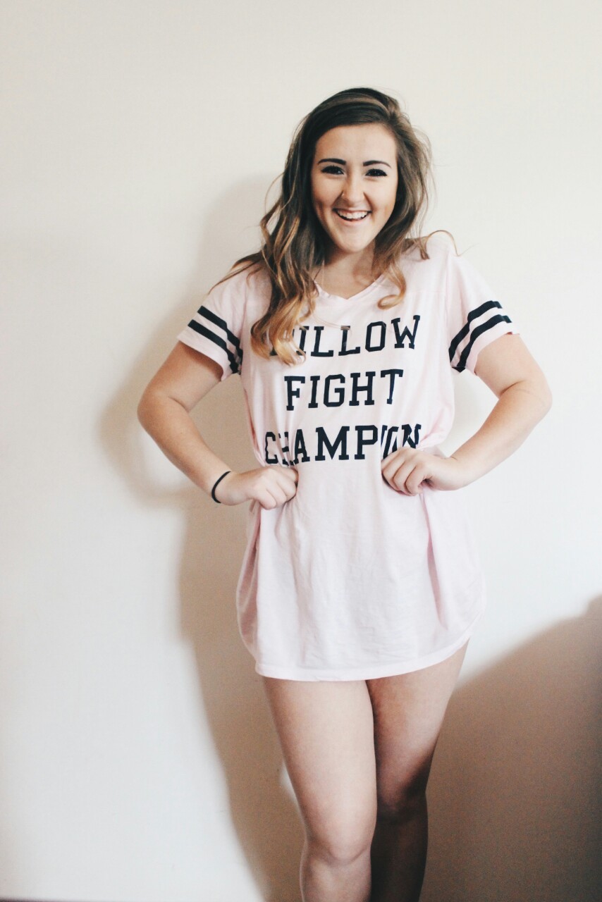unluckyteens:  Body positive post - I love my big thighs, I love the dip in my stomach,