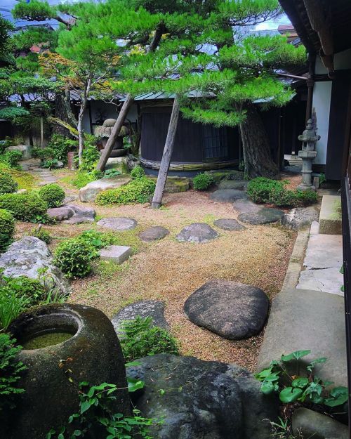 山口ふるさと伝承総合センター（旧野村家住宅）庭園 [ 山口県山口市 ] Yamaguchi Furusato Heritage Center Garden, Yamaguchi の写真・記事を更新しま