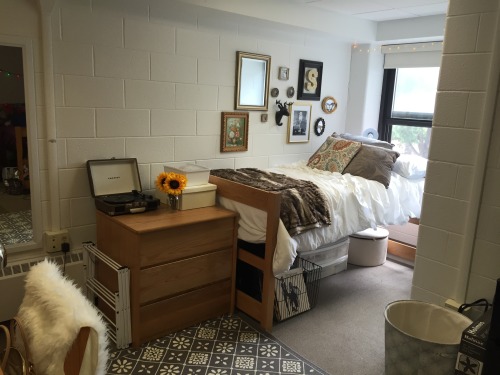 fyeahcooldormrooms:  Bloomsburg University of Pennsylvania  