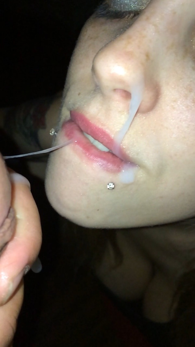 ceeandjaytexas:  Cum shot!