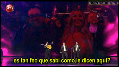jaidefinichon:  jajkakmjaaj weones pesaos con el feo :c 
