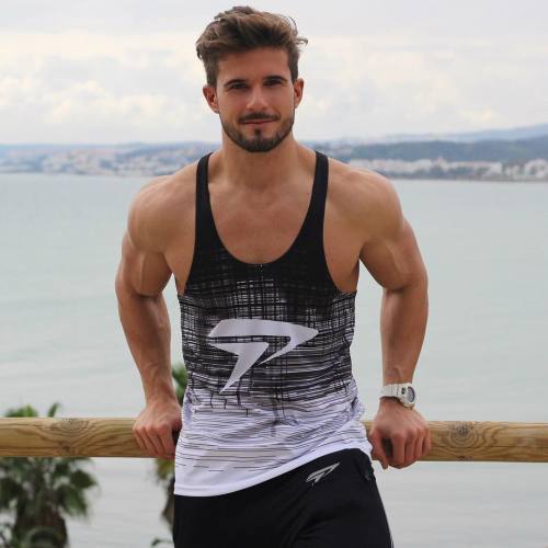 rapideyesmovement:  Antonio Pozo