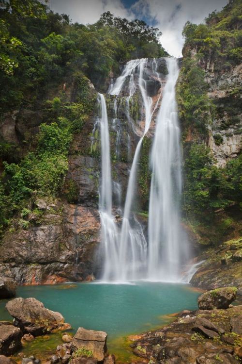 visitheworld: Cunca Rami waterfall, Flores / Indonesia (by Dani Stein).