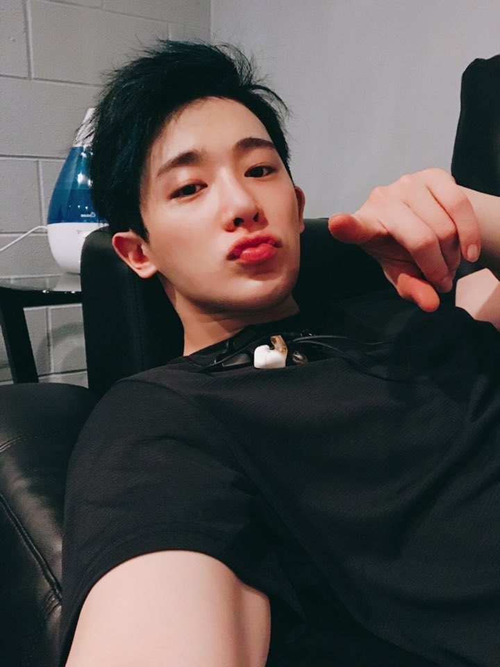 fymonsta-x: [#WONHO] We will meet in a little bit! I’ll be waiting #Chicago_Monbebe