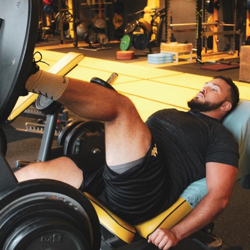 Manly Monday Stade Montois In The Gym! ️‍♂️Woof, Baby!