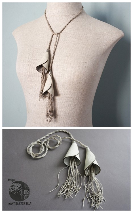 DIY Lily Flower Tassel Necklace Tutorial by Glòria Fort Mir for L'Antiqa Casa Sala. This is an easy 