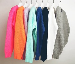 tbdressfashion:  colorful sweaters 