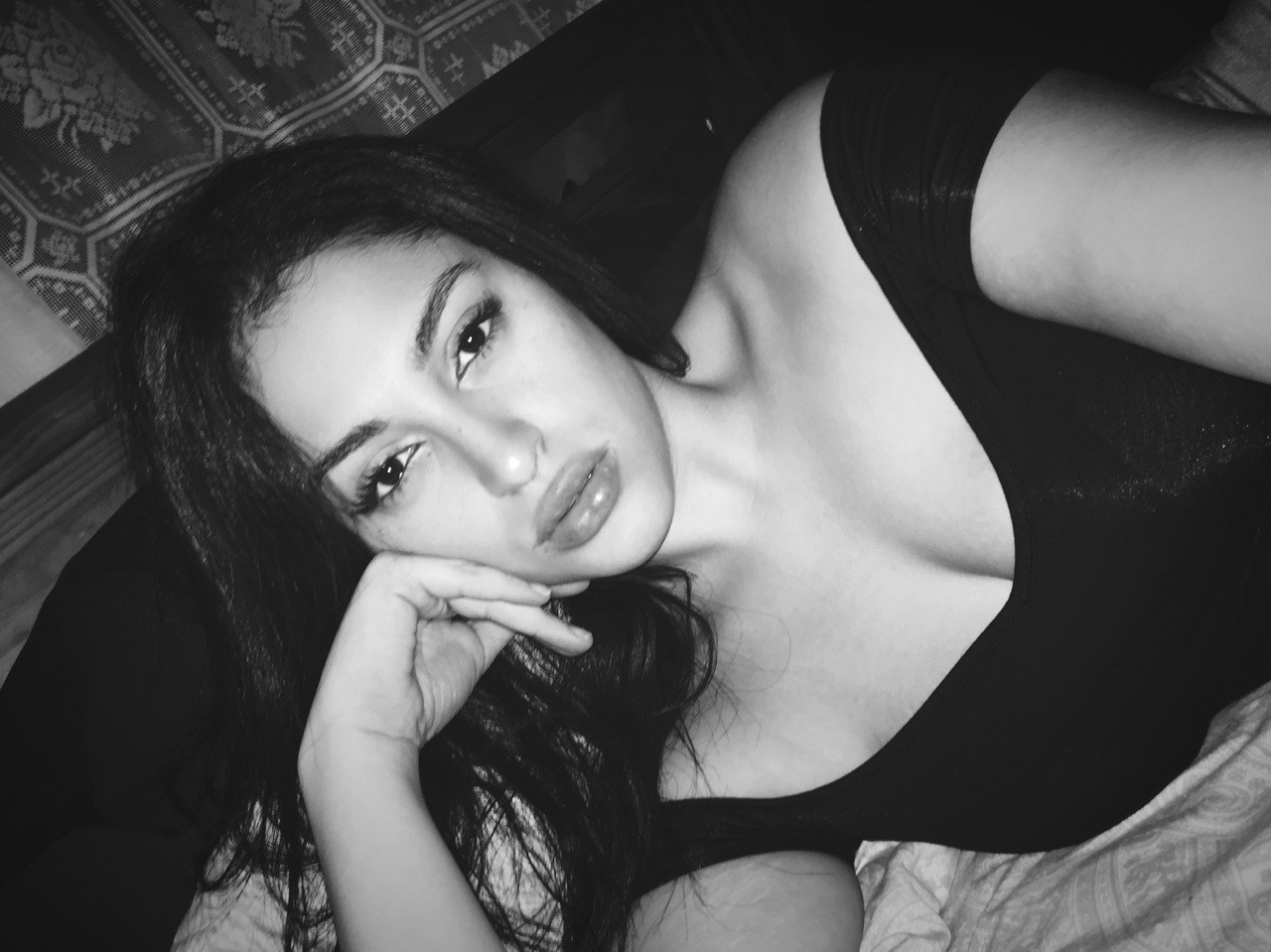 rubybelluccii:  I’m repeating a makeup look &amp; an outfit but who cares I