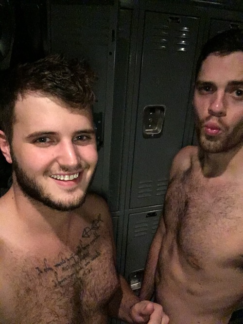 jtated:Bathhouse selfie?
