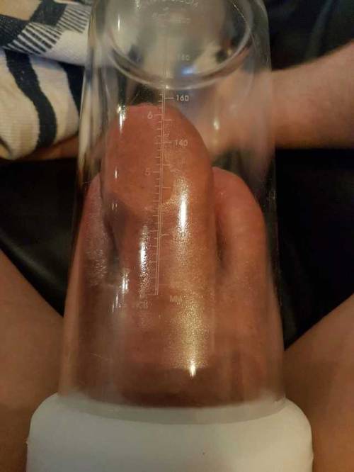 Is wednesday, so then pumping in my Long Johnny from Pumptoys started 10 min ago. We’ll see ho
