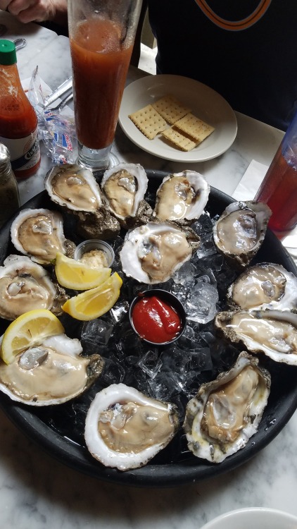 thecleaneatingdiary:Who likes oysters??