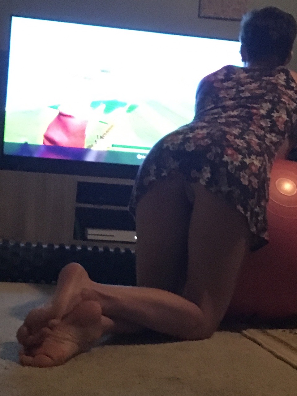 candidfreak:  Cute young teen GF playing Fortnite.