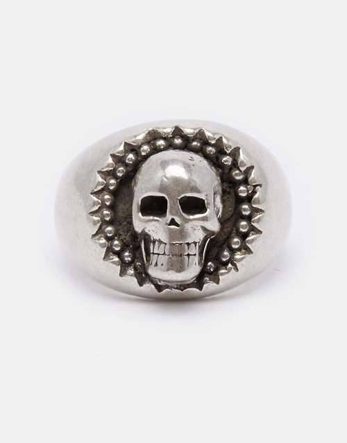 High Heels Blog wantering-blog: Silver Skull  Skull Signet via Tumblr