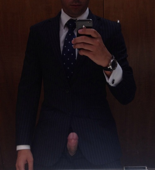 johnnybvlgari:  Johnny’s back from his holidays. Suit of the day. Enjoy it. JB 