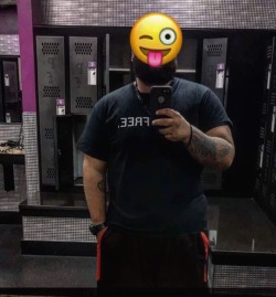 fatmanny2u:  Planet Fitness lockerroom chronicles.