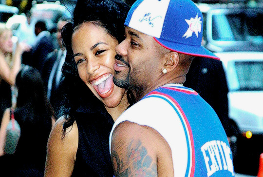 rudegyalchina:  hersheywrites:  queen-aaliyah-deactivated202105:She was always working