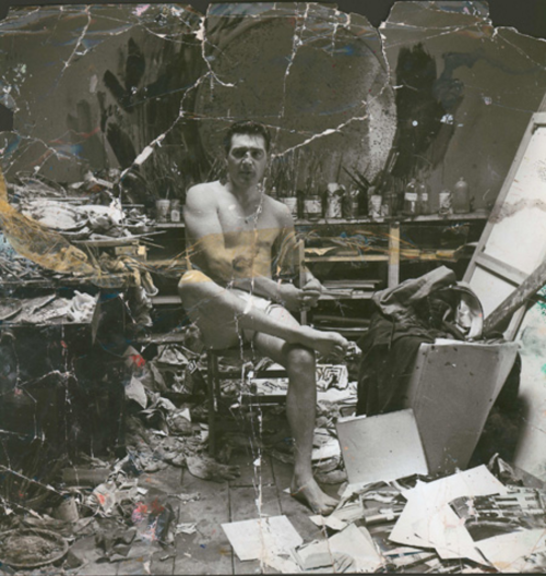 bluecrowcafe:  Francis Bacon, photographed by Francis Giacobetti painting in a similar outfit is not an option in my garret during the winter months, brr 