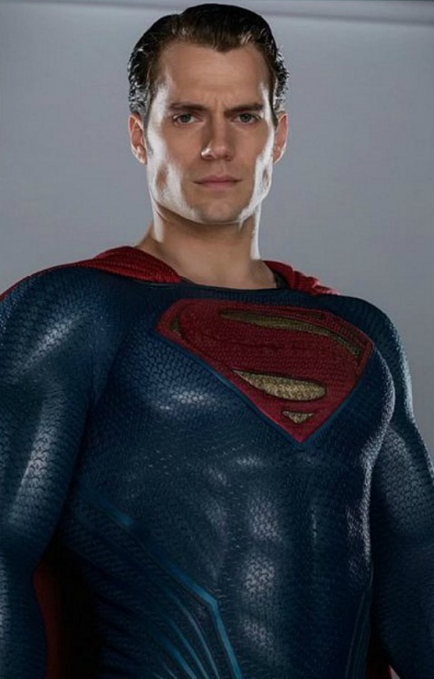 henrycavillworld:  Clark Kent / Superman photoshoot  from DC Extended Universe 