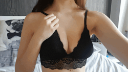 kitten-foxx:  Lace bralettes are my fave
