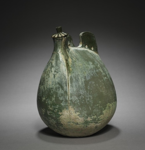 Leather Bag-Shaped Flask with Cover, 916, Cleveland Museum of Art: Chinese ArtFlasks like these deri
