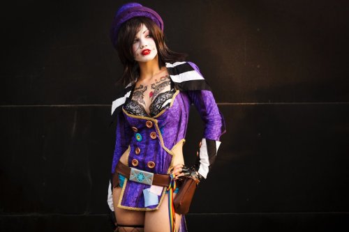 kamikame-cosplay:  Mad Moxxi Cosplayer: Envy adult photos