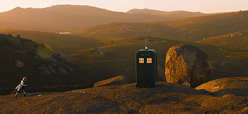 A Thing That Looks Like A Police Box, Standing In A Junkyard—it Can Move Anywhere In time And Space?