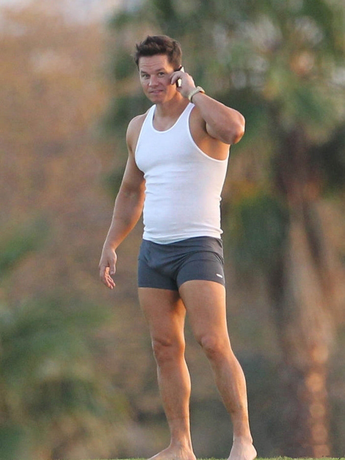 akosipedropenduko:  Mark Wahlberg