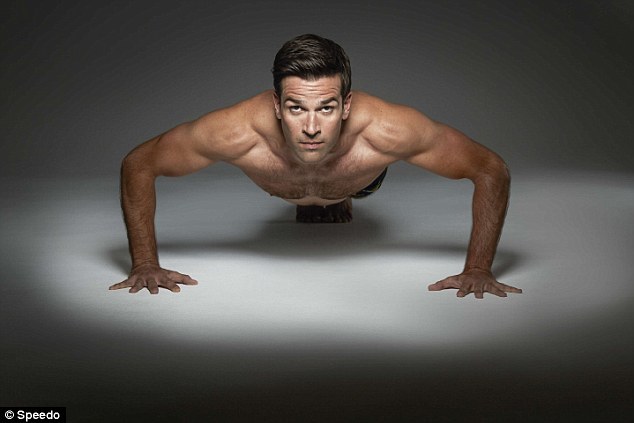 celebgosspb: Gethin Jones flaunts his abs after following six week programme with