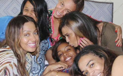 drspex:  jeriberri:ohmygooeies:Black Celebrity Friendships <3Love love love  That one with timberland, aliyah, missy and ginuwine….memories :(