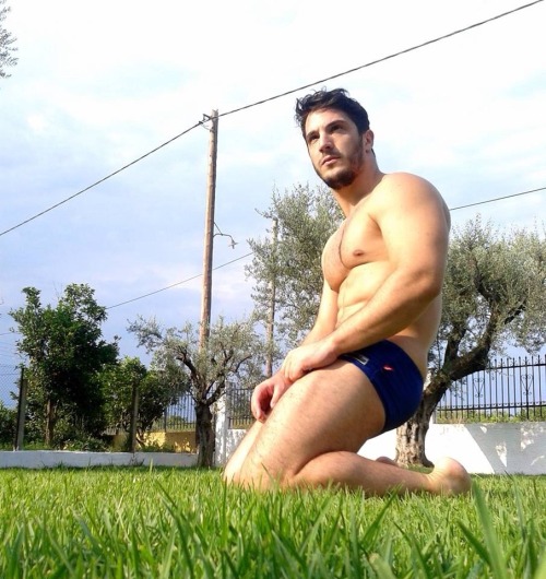 superbeast07:  motorcat:  Steve R from Greece.  *drools* 