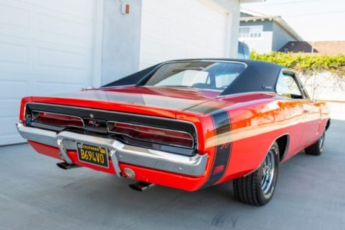 Sex jacdurac:   440-Powered 1969 Dodge Charger pictures