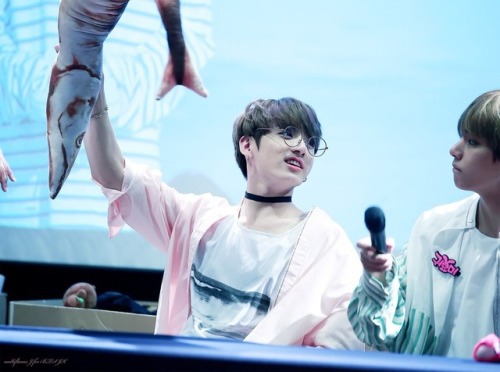 won-jae-jinbiased: JungKook (Bangtan Boys) Alladin Fansign      