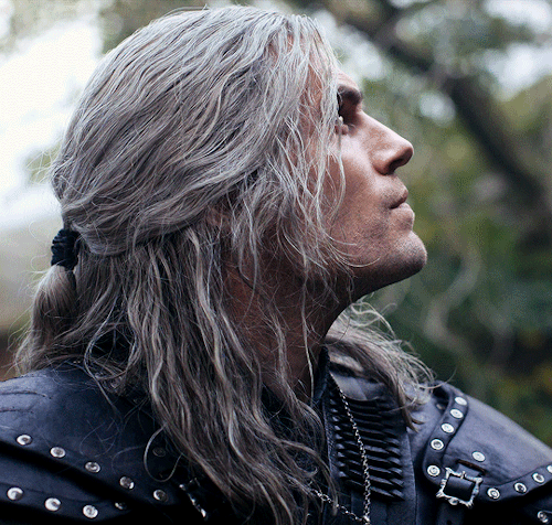 HENRY CAVILL As GERALT OF RIVIATHE WITCHER NETFLIX SEASON 2 (2021)